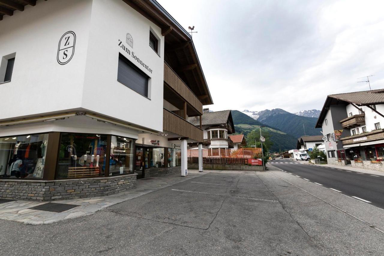 Apartamento Zum Sonnentor App Larix Lutago Exterior foto