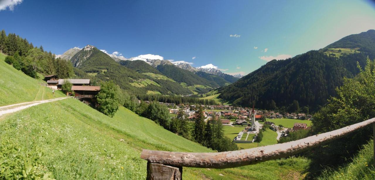 Apartamento Zum Sonnentor App Larix Lutago Exterior foto