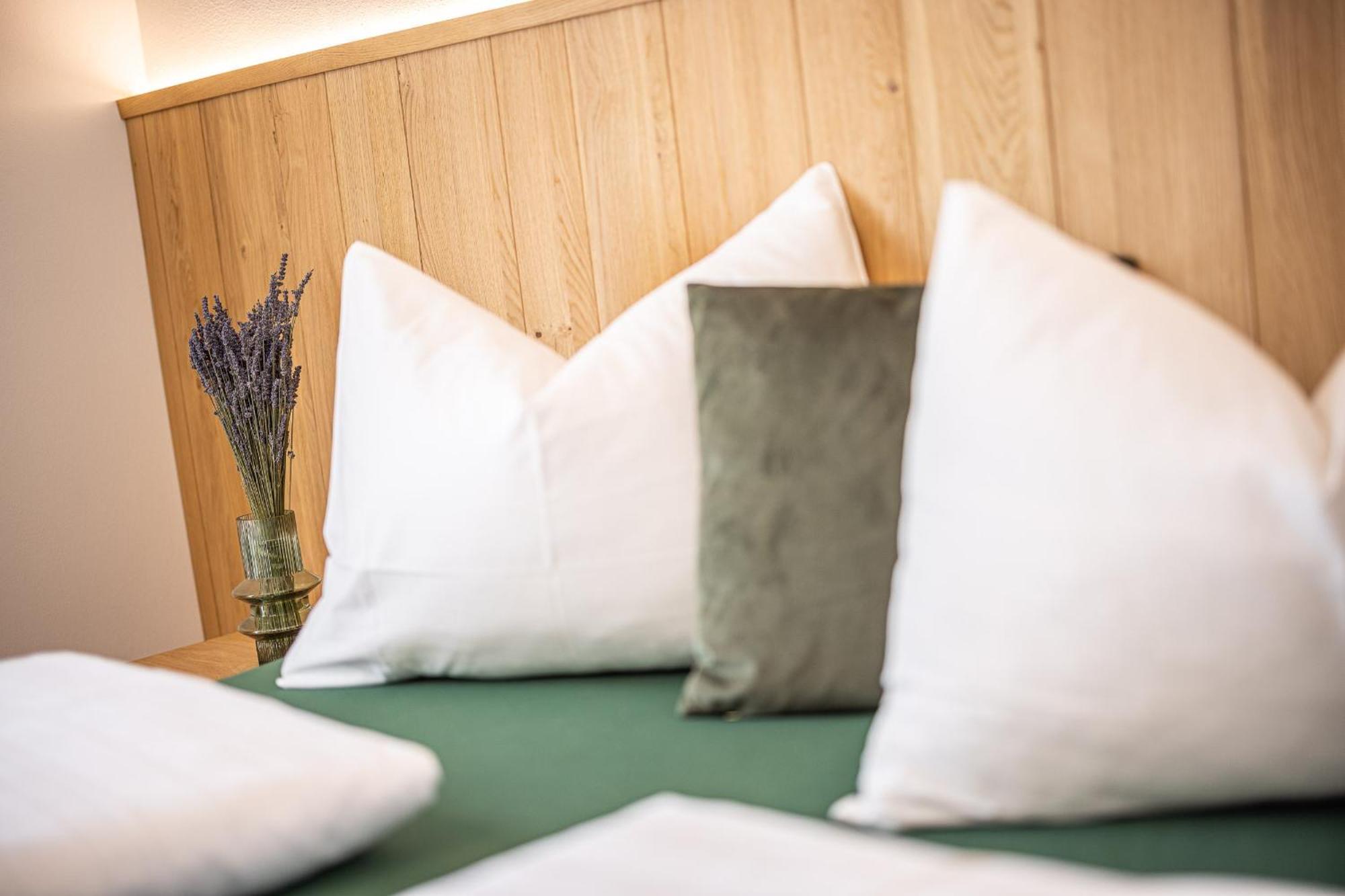 Apartamento Zum Sonnentor App Larix Lutago Exterior foto